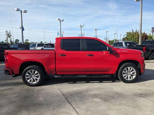 2022 Chevrolet Silverado 1500 Custom