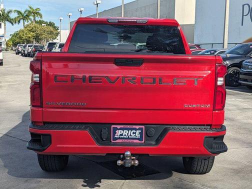 2022 Chevrolet Silverado 1500 Custom