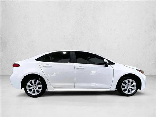 Ice Cap 2024 Toyota Corolla LE