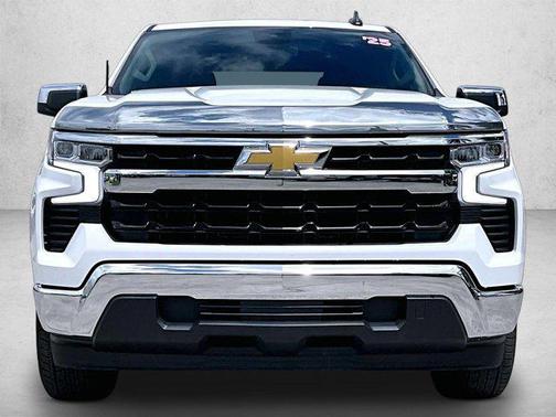 Summit White 2025 Chevrolet Silverado 1500 LT