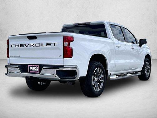 Summit White 2025 Chevrolet Silverado 1500 LT
