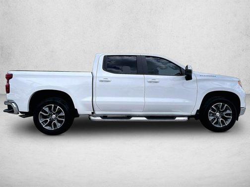 Summit White 2025 Chevrolet Silverado 1500 LT