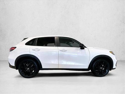 [White] Platinum W 2024 Honda HR-V Sport