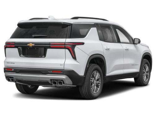 Iridescent Pearl Tricoat 2025 Chevrolet Traverse LT