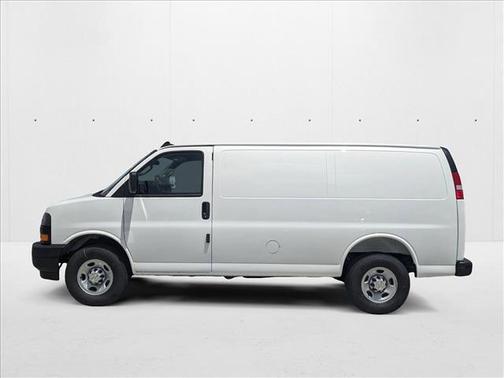 2025 Chevrolet Express 2500 RWD 2500 Regular Wheelbase WT