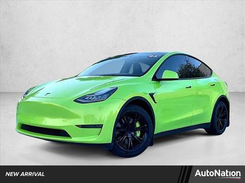 White 2023 Tesla Model Y Long Range Dual Motor All-Wheel Drive