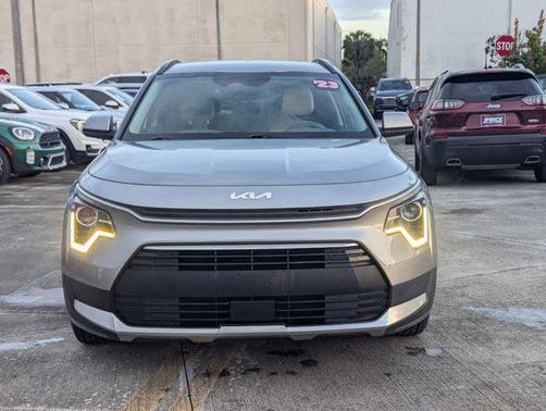 2023 Kia Niro EX