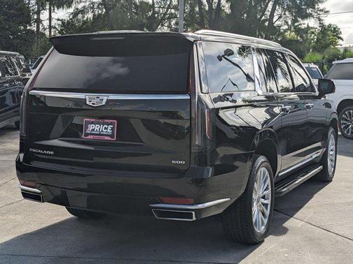 2023 Cadillac Escalade ESV Luxury
