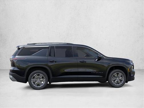 Mosaic Black Metallic 2026 Chevrolet Traverse LT