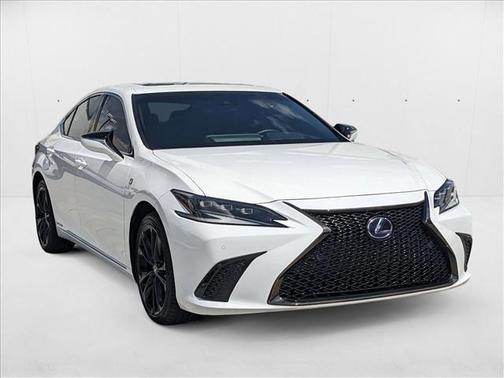 2022 Lexus ES 300h F SPORT