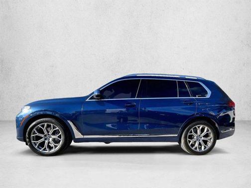 Phytonic Blue Metallic 2022 BMW X7 xDrive40i