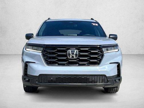 Sonic Gray Pearl 2025 Honda Pilot Sport