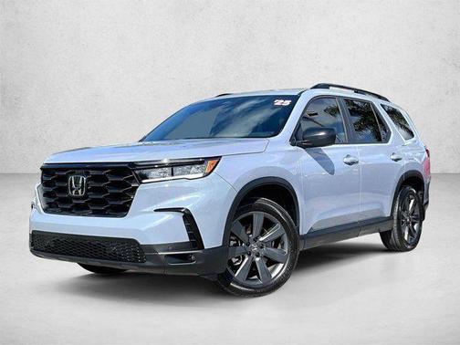 Sonic Gray Pearl 2025 Honda Pilot Sport