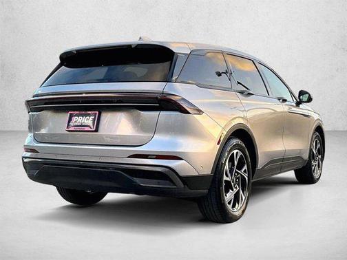 SILVER RADIANCE MET CC 2024 Lincoln Nautilus Premiere