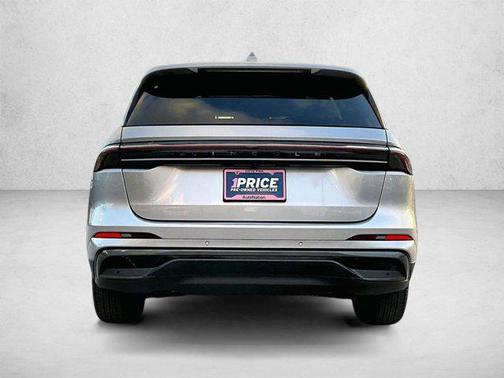 SILVER RADIANCE MET CC 2024 Lincoln Nautilus Premiere