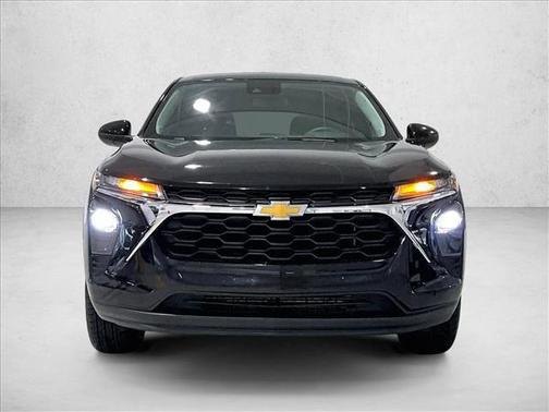 Mosaic Black Metallic 2024 Chevrolet Trax LS
