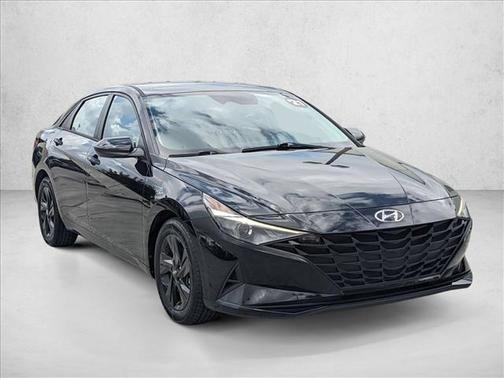 2021 Hyundai ELANTRA SEL