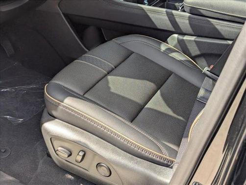 2025 Chevrolet Traverse High Country