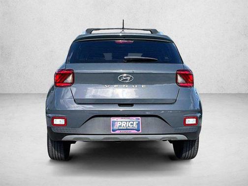 Ecotronic Gray 2024 Hyundai VENUE SEL
