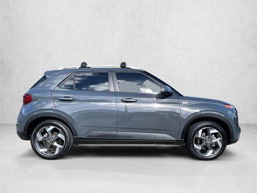 Ecotronic Gray 2024 Hyundai VENUE SEL