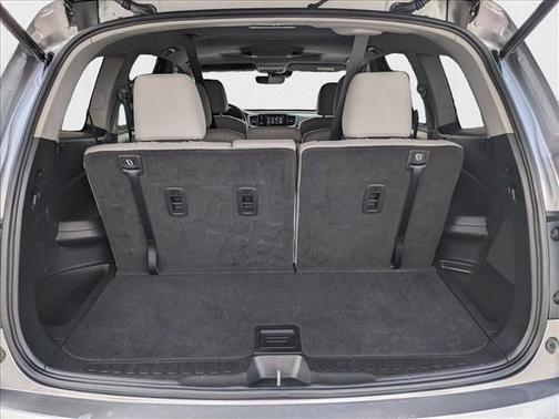 2022 Honda Pilot Touring 8-Passenger