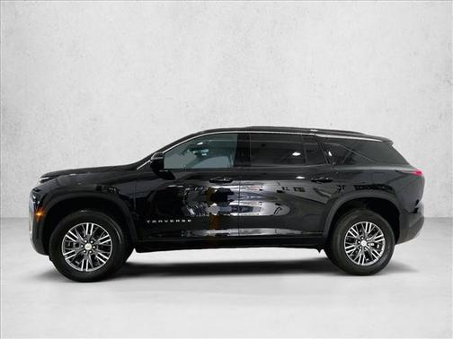 Mosaic Black Metallic 2025 Chevrolet Traverse LT