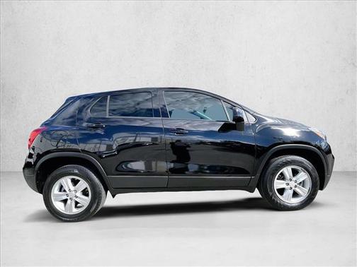 2022 Chevrolet Trax LS