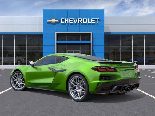 Roswell Green Metallic 2026 Chevrolet Corvette Z06