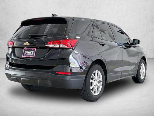Mosaic Black Metallic 2023 Chevrolet Equinox LS