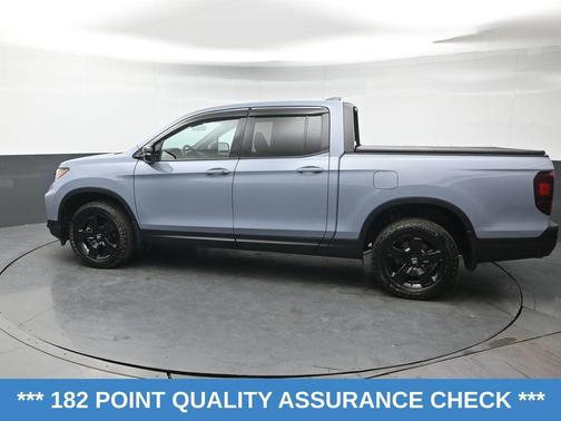 Sonic Gray Pearl 2024 Honda Ridgeline Black