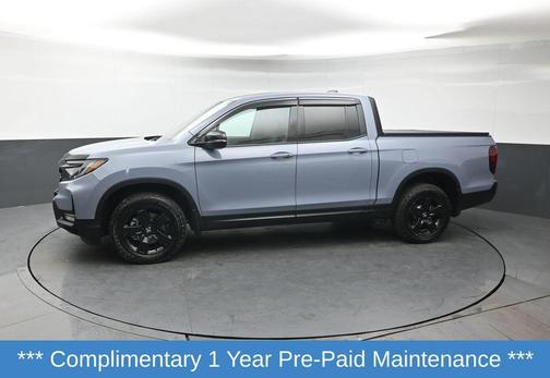 Sonic Gray Pearl 2024 Honda Ridgeline Black