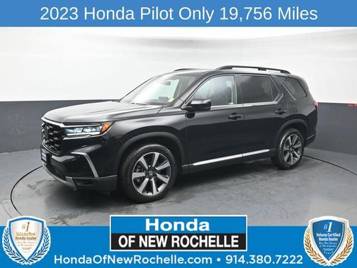 Crystal Black Pearl 2023 Honda Pilot AWD Elite