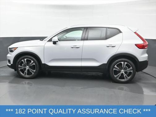 2022 Volvo XC40 T5 Inscription