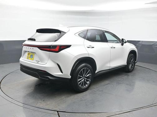 White Pearl 2025 Lexus NX 350 Premium