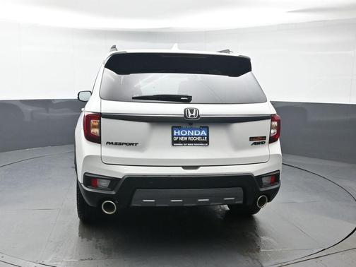 Platinum White Pearl 2023 Honda Passport AWD TrailSport