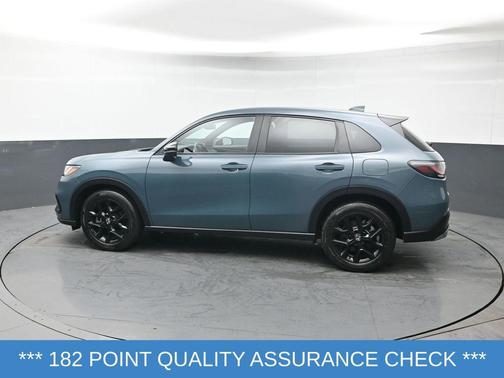 Nordic Forest Pearl 2024 Honda HR-V AWD Sport