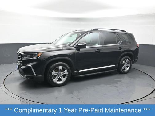 2023 Honda Pilot AWD EX-L 8 Passenger