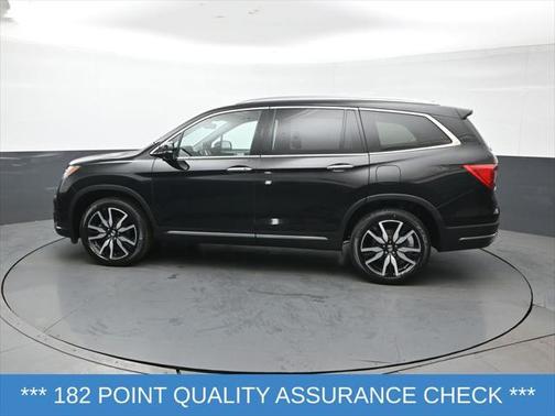 2022 Honda Pilot Touring 8-Passenger