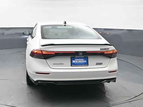 2023 Honda Accord Hybrid Base