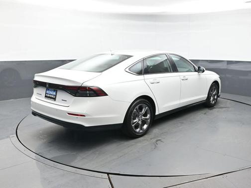 Platinum White Pearl 2023 Honda Accord Hybrid EX-L