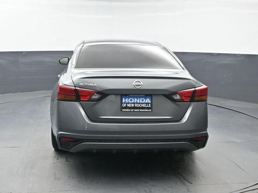 Gun Metallic 2022 Nissan Altima S FWD