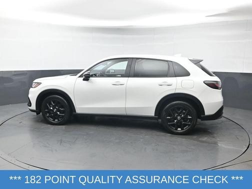 Platinum White Pearl 2024 Honda HR-V Sport