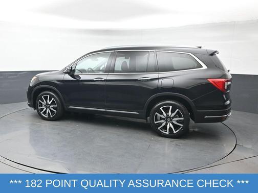 2022 Honda Pilot Touring 8-Passenger