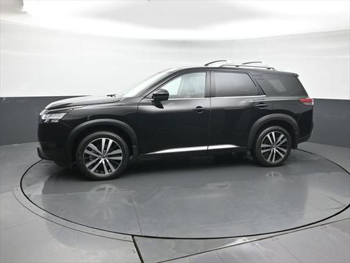 2024 Nissan Pathfinder Platinum 4WD