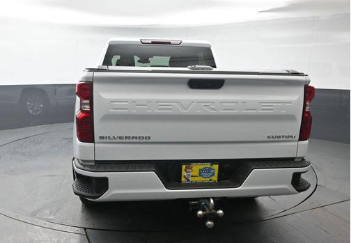 Summit White 2023 Chevrolet Silverado 1500 Custom