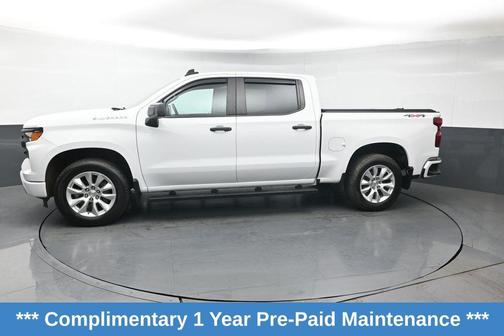 Summit White 2023 Chevrolet Silverado 1500 Custom