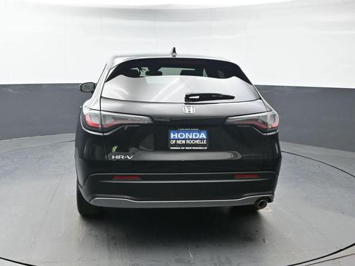 Crystal Black Pearl 2025 Honda HR-V Sport