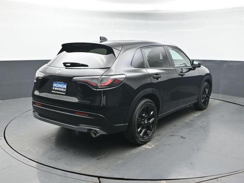 Crystal Black Pearl 2025 Honda HR-V Sport