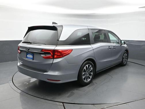 Lunar Silver Metallic 2023 Honda Odyssey EX-L