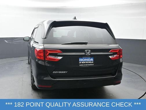 Crystal Black Pearl 2023 Honda Odyssey EX-L